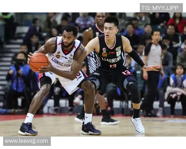 王泉泽：从青涩新星到篮球场上的闪耀巨星之路